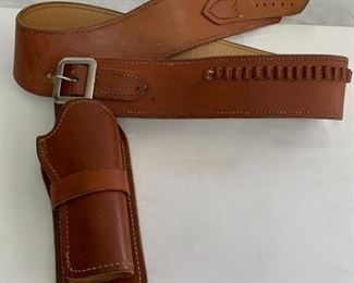 HALF OFF !  $40.00 NOW, WAS $80.00...........Bucheimer Leather Belt and  Holster (C014)