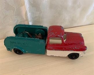 HALF OFF !  $12.50 NOW, WAS $25.00.............Vintage Hubley Truck as is (M263)