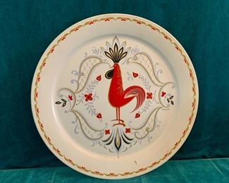 HALF OFF !  $8.00 NOW, WAS $16.00.............Large Vintage Rooster Tray 19" diameter (M323)