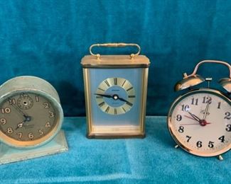 HALF OFF !  $12.50 NOW, WAS $25.00............Staiger West German Clock and more lot (M281)