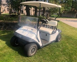 E-Z Go Golf Cart
