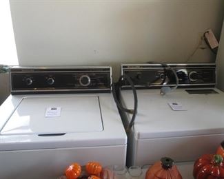 KitchenAid Washer & Electric Dryer