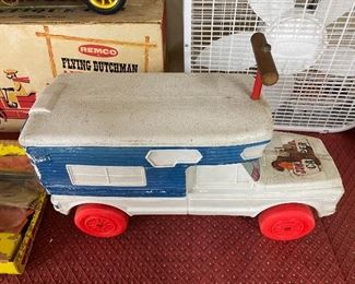 Johnny West Ride On Camper