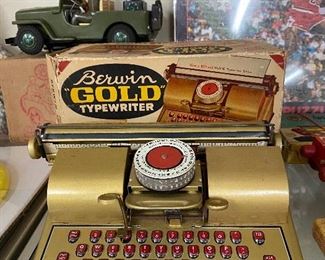Old Berwin Tin Litho Gold Typewriter in Box