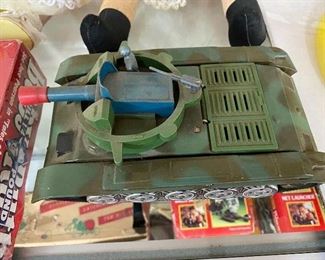 Tin Japan Bump and Go Cap Shooting Tank