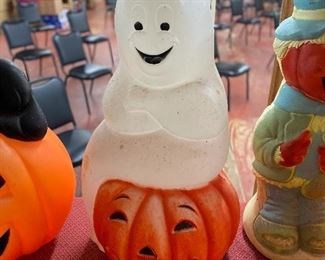 Ghost and Pumpkin Halloween Display