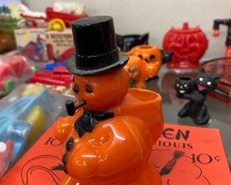 Halloween Snowman with Pipe Candy Container