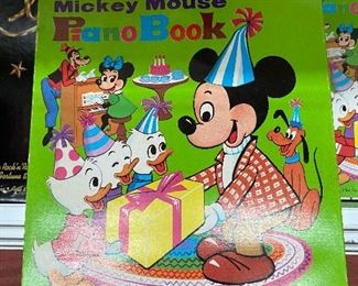 Walt Disney Mickey Mouse Piano Book(MIB) 