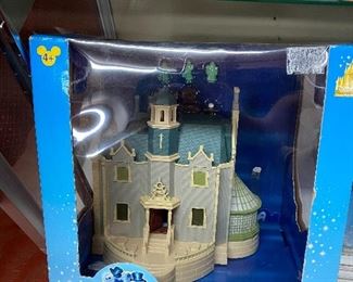 Disney Theme Park Haunted Mansion Play Set in Box