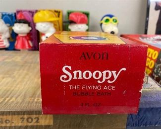 1969 Snoopy Avon Bubble Bath(MIB)