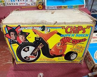 Empire 1980 "Chips" Super Siren Hot Cycle in Box(Ride On Toy)