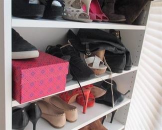 TONS Of Designer Clothing & Handbags Women's Shoes 7-1/2-8