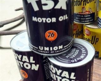 Vintage Union 76 Royal Triton Motor Oil Qty 2, 20W Qty 2, And T5X SAE 40, 1 Quart Sealed Cans