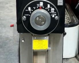 Grindmaster Commercial Grade Electric Coffee Grinder Model 876