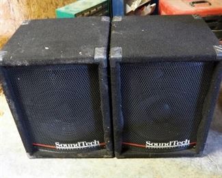 Soundtech Professional Audio PA Speakers, Qty 2, 17" x 13" x 13"