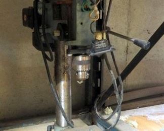 Delta 8" Drill Press Model 11-960 Powers On