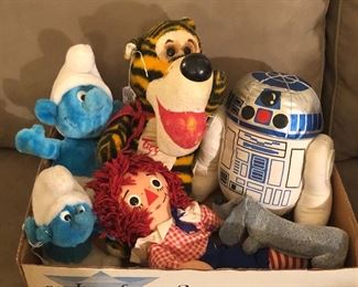 Vintage plush toys: Smurfs, Tigger, R2D2 & more - we have lots more than shown here! Includes some Dakin