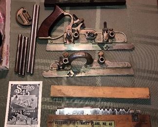 Stanley No. 45 plane with blade set & original instructions + handmade storage box (not shown)