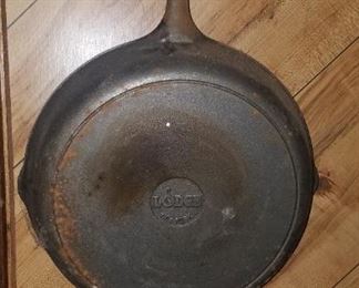 Lodge cast iron pans 