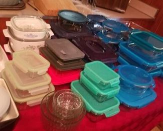 Tons of pyrex bowls with lids, casserole dishes, plastic storage containers etc some brand new
