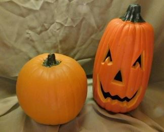 Pumpkin & Jack-'O-Lantern Décor