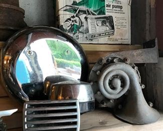 Vintage Bosch-Stratton air horns