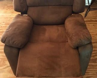 Very Nice Sears Easy rest Recliner/rocker excellent shape-non smoker-no stains-tears.......