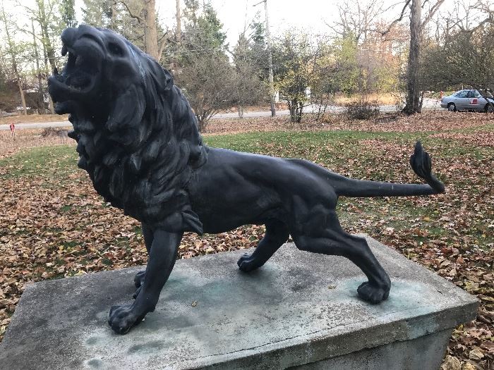 Lion Sculpture $3,900