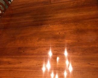 DETAIL OF CHERRY WOOD TABLE TOP, LEOPOLD STICKLEY, WITH 4 LEAVES & PADS