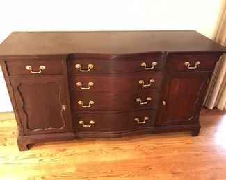 NICE MAHOGANY SERVER