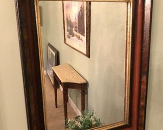 UNIQUE MIRROR