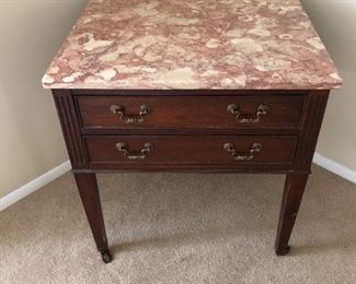 MARBLE TOP MAHOGANY END TABLE