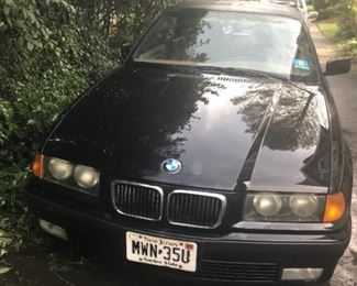 1977 BMW 328i Convertible.  Black with Tan leather interior 100K. Needs work!