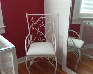 iron leaf design chair