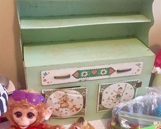 Vintage Tin Litho Wolverne Hutch 