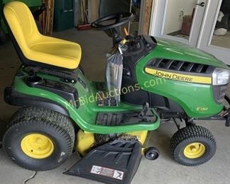 John Deer Riding Mower