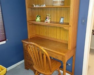 Lexington desk with chair and hutch