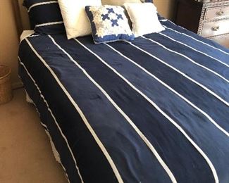 Queen size bed