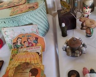 Vintage sewing items