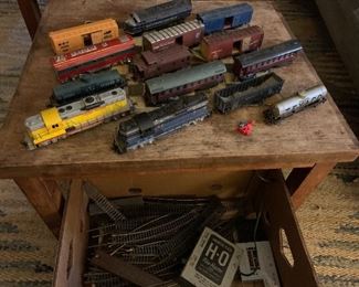 Vintage HO Scale Train Set 