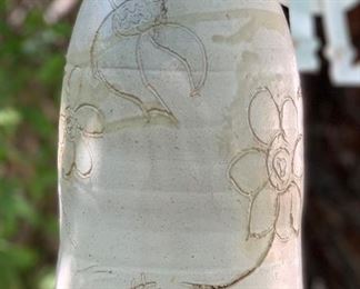 	#2 C Gattii Ceramic Bell Lg Hummingbird	10.5 in H x 6.5in Diameter	