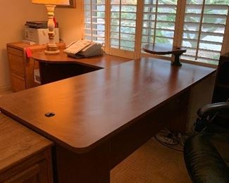 Cherrywood veneer Desk		
