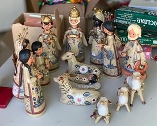 15pc Mexican Ceramic Nativity Set		
