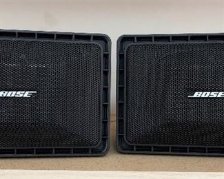 2pc Bose Roommate II Powered Speakers		
