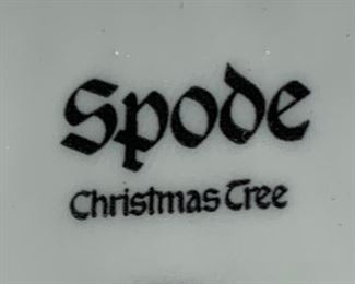 Spode Christmas Tree Cookie Jar	12in H x 9in Diameter	
