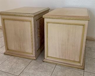2pc Hand Carved Mexican MCM End Tables/Nightstands PAIR 25x20x28in HxWxD
