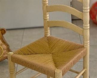 5pc Hand Painted Ladder Back Rush Seat Dining Chairs 43x18x18 Seat: 9in HxWxD