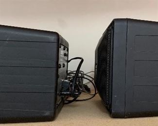 2pc Bose Roommate II Powered Speakers