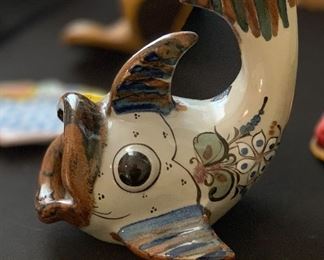 Ken Edwards El Palomar Mexico Pottery Fish 9x10x9in HxWxD