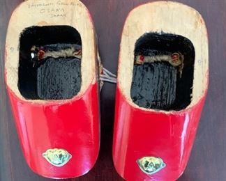 Japanese Maiko Pokkuri (apprentice geisha) wooden lacquered shoes	7.75in L x 3in H x 3.75in W	